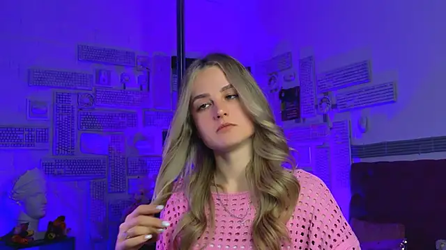 Snapshot of DeboraLarson chatting on March 2025 07:17:01 PM DeboraLarson online show from March 2025 07:17:01 PM