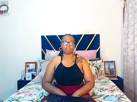 veronica1xxx online show from February 2026 12:42:02 AM