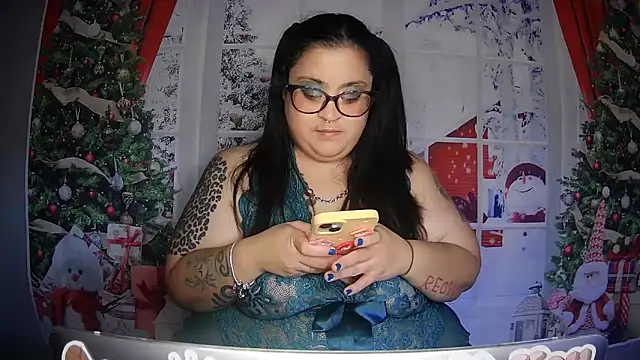 Snapshot of tillymarie34 chatting on December 2024 04:39:01 PM tillymarie34 online show from December 2024 04:39:01 PM