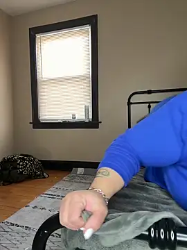 tillymarie34 online show from December 2025 06:03:01 PM