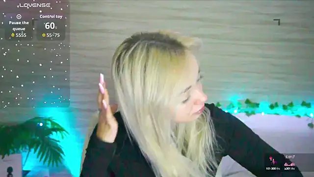 Ashley S online show from September 2025 11:28:01 PM