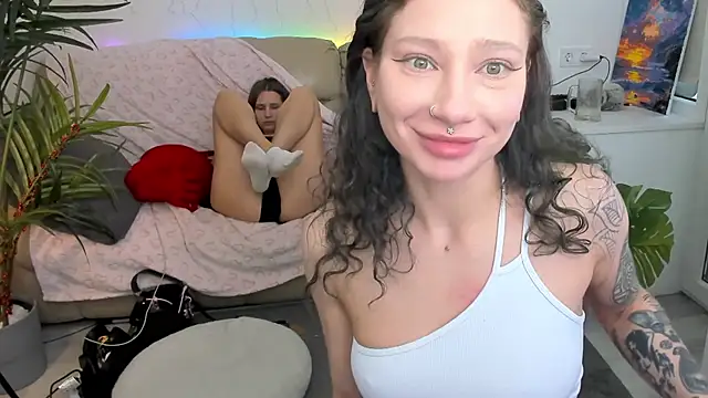 HotCaramellsTV online show from March 2025 12:36:02 PM