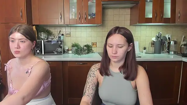 HotCaramellsTV online show from May 2026 11:25:01 AM