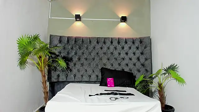 Snapshot of Salomon_koude chatting on May 2026 01:45:01 AM Salomon koude online show from May 2026 01:45:01 AM