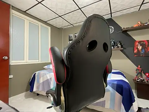 marcel crawford96 online show from November 2025 01:45:02 PM