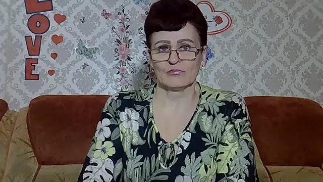 Snapshot of PaulaGolden chatting on July 2026 07:40:02 PM PaulaGolden online show from July 2026 07:40:02 PM