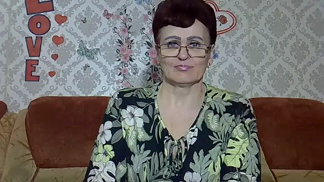 Snapshot of PaulaGolden chatting on July 2026 06:35:02 PM PaulaGolden online show from July 2026 06:35:02 PM