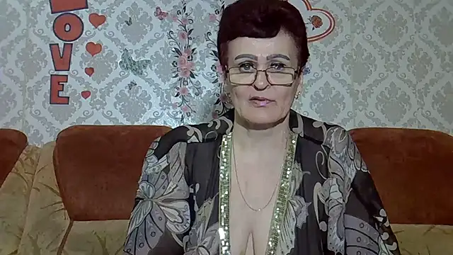 Snapshot of PaulaGolden chatting on July 2026 08:01:02 PM PaulaGolden online show from July 2026 08:01:02 PM