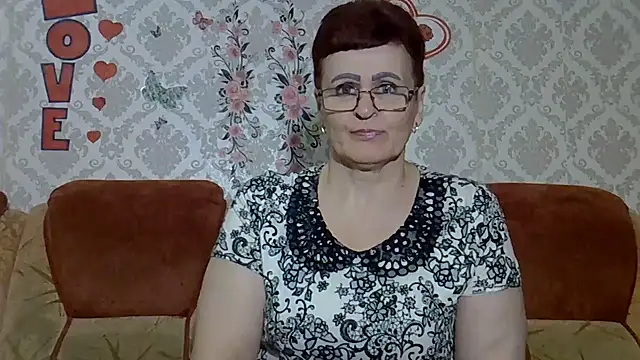 Snapshot of PaulaGolden chatting on August 2026 07:34:02 PM PaulaGolden online show from August 2026 07:34:02 PM