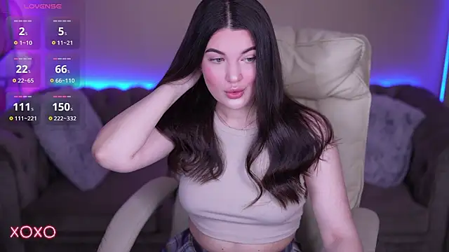Snapshot of YourLolaBunny chatting on May 2026 06:42:02 AM YourLolaBunny online show from May 2026 06:42:02 AM