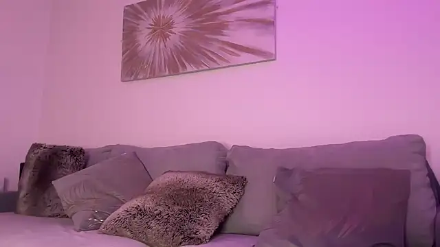 Serena 4you online show from December 2025 05:08:02 PM