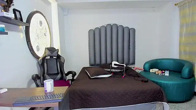 izabellElisa online show from November 2025 03:38:01 AM