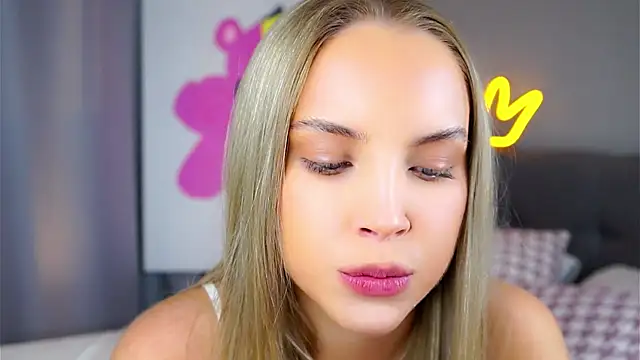 Snapshot of AftonConnett chatting on October 2025 01:11:01 AM AftonConnett online show from October 2025 01:11:01 AM