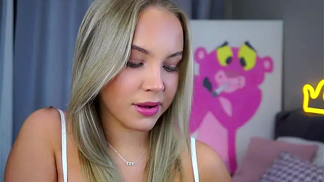 Snapshot of AftonConnett chatting on November 2025 01:04:02 AM AftonConnett online show from November 2025 01:04:02 AM