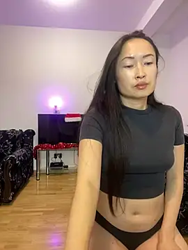 Snapshot of alana_liam chatting on January 2025 08:18:02 PM alana liam online show from January 2025 08:18:02 PM