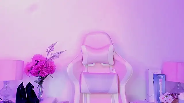 Snapshot of MollyBigBoobs12 chatting on March 2025 08:09:02 PM MollyBigBoobs12 online show from March 2025 08:09:02 PM