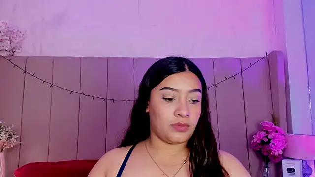 Snapshot of MollyBigBoobs12 chatting on November 2025 08:30:02 PM MollyBigBoobs12 online show from November 2025 08:30:02 PM