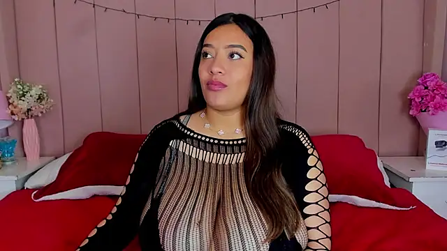 Snapshot of MollyBigBoobs12 chatting on November 2025 08:35:02 PM MollyBigBoobs12 online show from November 2025 08:35:02 PM