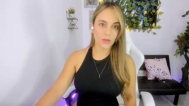 Sara lopez 28 online show from January 2025 12:16:01 PM