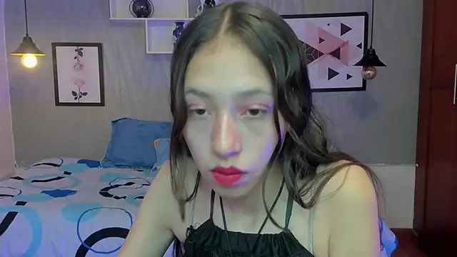 Snapshot of Valeria_roussi chatting on February 2025 03:36:02 PM Valeria roussi online show from February 2025 03:36:02 PM