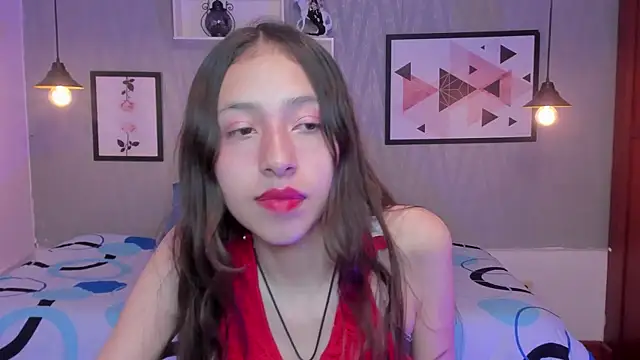 Snapshot of Valeria_roussi chatting on February 2025 04:56:02 PM Valeria roussi online show from February 2025 04:56:02 PM