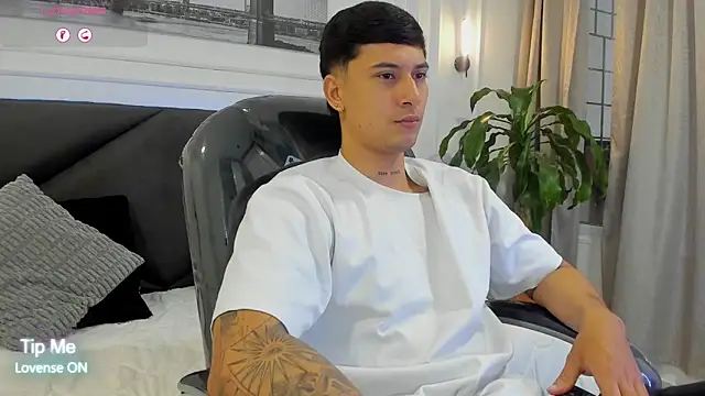 Damian23   online show from February 2026 12:34:01 PM