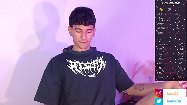 Alexx tc online show from October 2025 04:29:02 PM