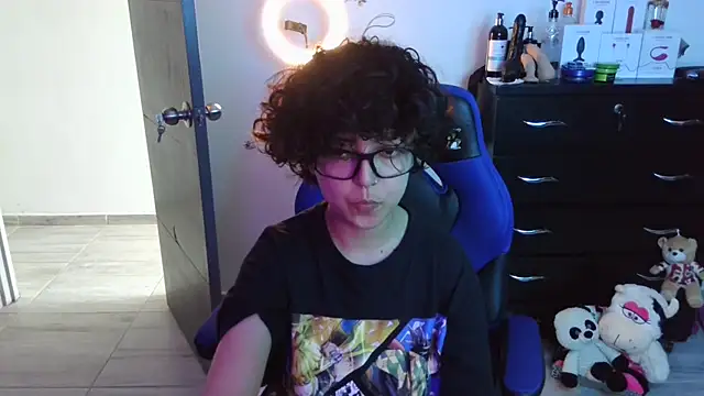 Snapshot of thomascooper7 chatting on October 2025 06:30:01 PM thomascooper7 online show from October 2025 06:30:01 PM