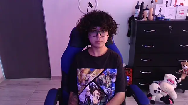 Snapshot of thomascooper7 chatting on November 2025 07:04:01 PM thomascooper7 online show from November 2025 07:04:01 PM