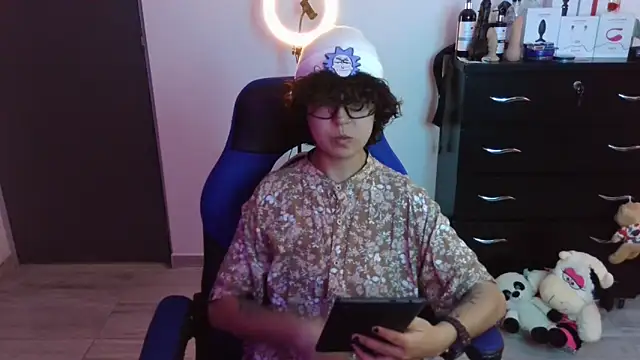 Snapshot of thomascooper7 chatting on November 2025 06:18:02 PM thomascooper7 online show from November 2025 06:18:02 PM