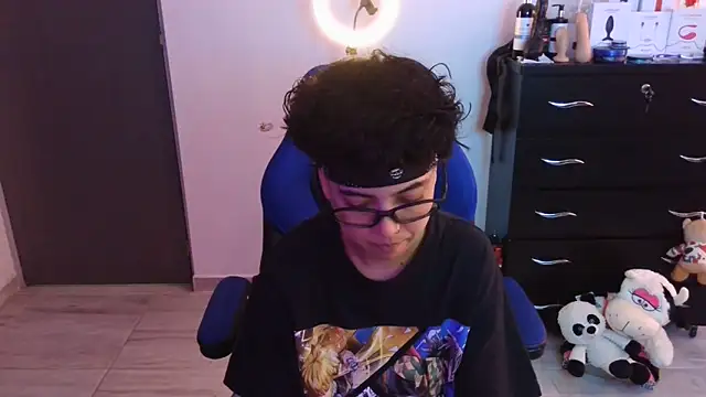 Snapshot of thomascooper7 chatting on November 2025 07:34:02 PM thomascooper7 online show from November 2025 07:34:02 PM