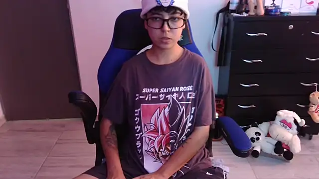 Snapshot of thomascooper7 chatting on November 2025 06:42:02 PM thomascooper7 online show from November 2025 06:42:02 PM