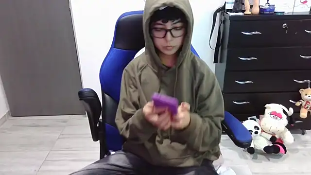 Snapshot of thomascooper7 chatting on November 2025 07:38:01 PM thomascooper7 online show from November 2025 07:38:01 PM