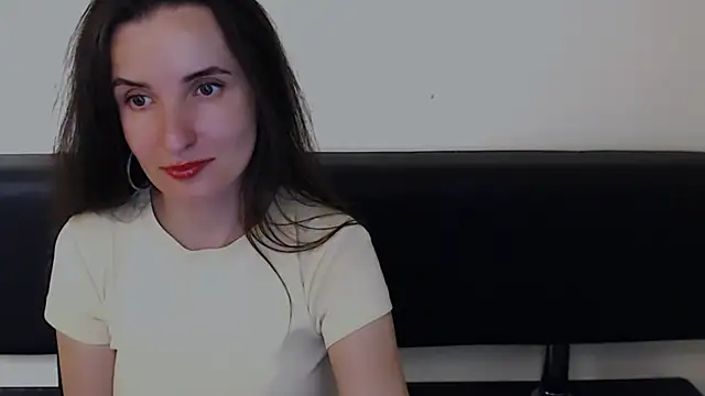 Snapshot of LaimaV_ chatting on May 2026 06:09:01 PM LaimaV online show from May 2026 06:09:01 PM
