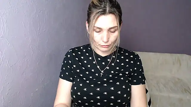  sexy lady online show from February 2025 01:49:02 PM