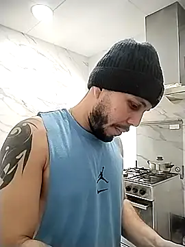 Snapshot of mikilod chatting on February 2026 02:24:02 PM mikilod online show from February 2026 02:24:02 PM