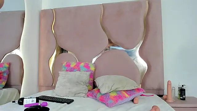 Snapshot of Sofia-candyht chatting on February 2025 03:21:02 AM Sofia-candyht online show from February 2025 03:21:02 AM