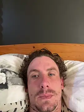 bradleyjamesmc online show from January 2025 09:13:01 AM