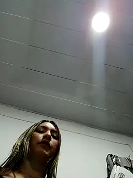 GIRL DONCELLA online show from January 2025 11:02:01 PM