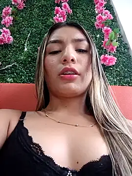 GIRL DONCELLA online show from February 2025 10:20:01 PM