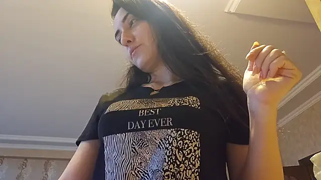 AlejandraDelaney online show from November 2025 12:15:01 PM