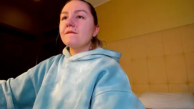 Debbie Taylor online show from November 2025 05:13:02 PM