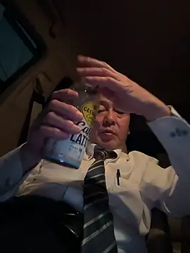 SaneService9 online show from December 2025 08:16:02 PM