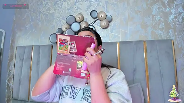 KimDevinne online show from December 2025 03:46:01 AM