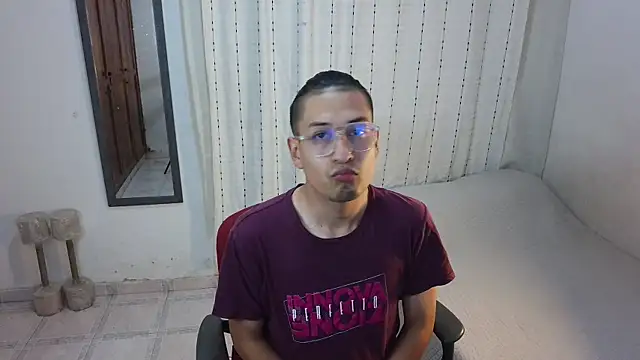 Snapshot of Orionferrer- chatting on December 2025 11:53:01 PM Orionferrer- online show from December 2025 11:53:01 PM