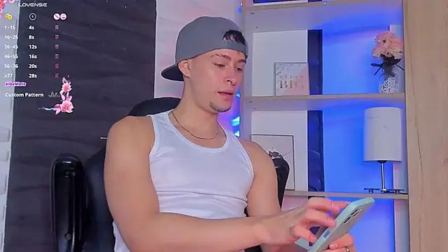 JadeSmiith  online show from December 2024 09:56:02 PM