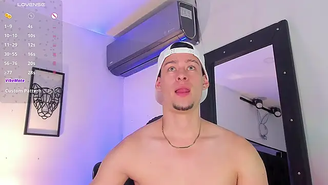 JadeSmiith  online show from March 2025 01:35:02 AM