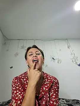 Snapshot of almaluna7 chatting on February 2025 11:08:02 PM almaluna7 online show from February 2025 11:08:02 PM