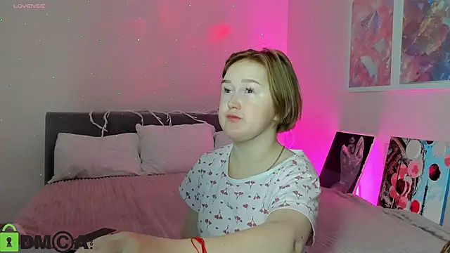 Sara Robinson online show from October 2025 02:34:02 AM