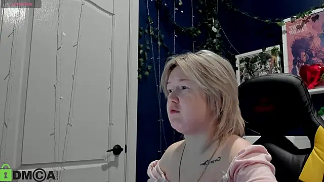Sara Robinson online show from May 2026 03:37:02 AM